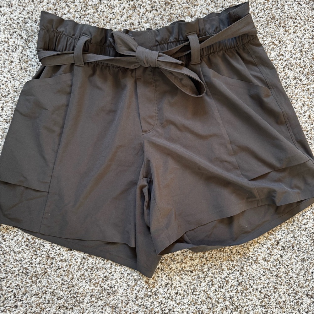 Athleta Women's Black Tie-Waist Shorts